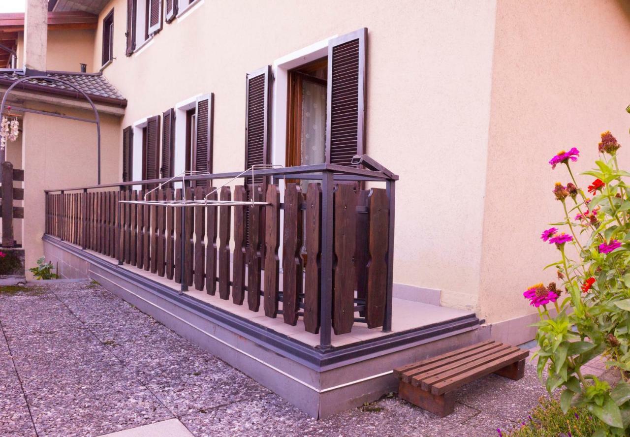 Maurice Des Alpes Villa เตโญ ภายนอก รูปภาพ